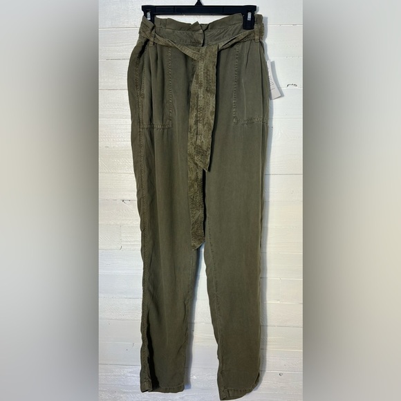 Treasure & Bond khaki green cargo style pants, women’s size 10. Never worn. - Picture 1 of 10